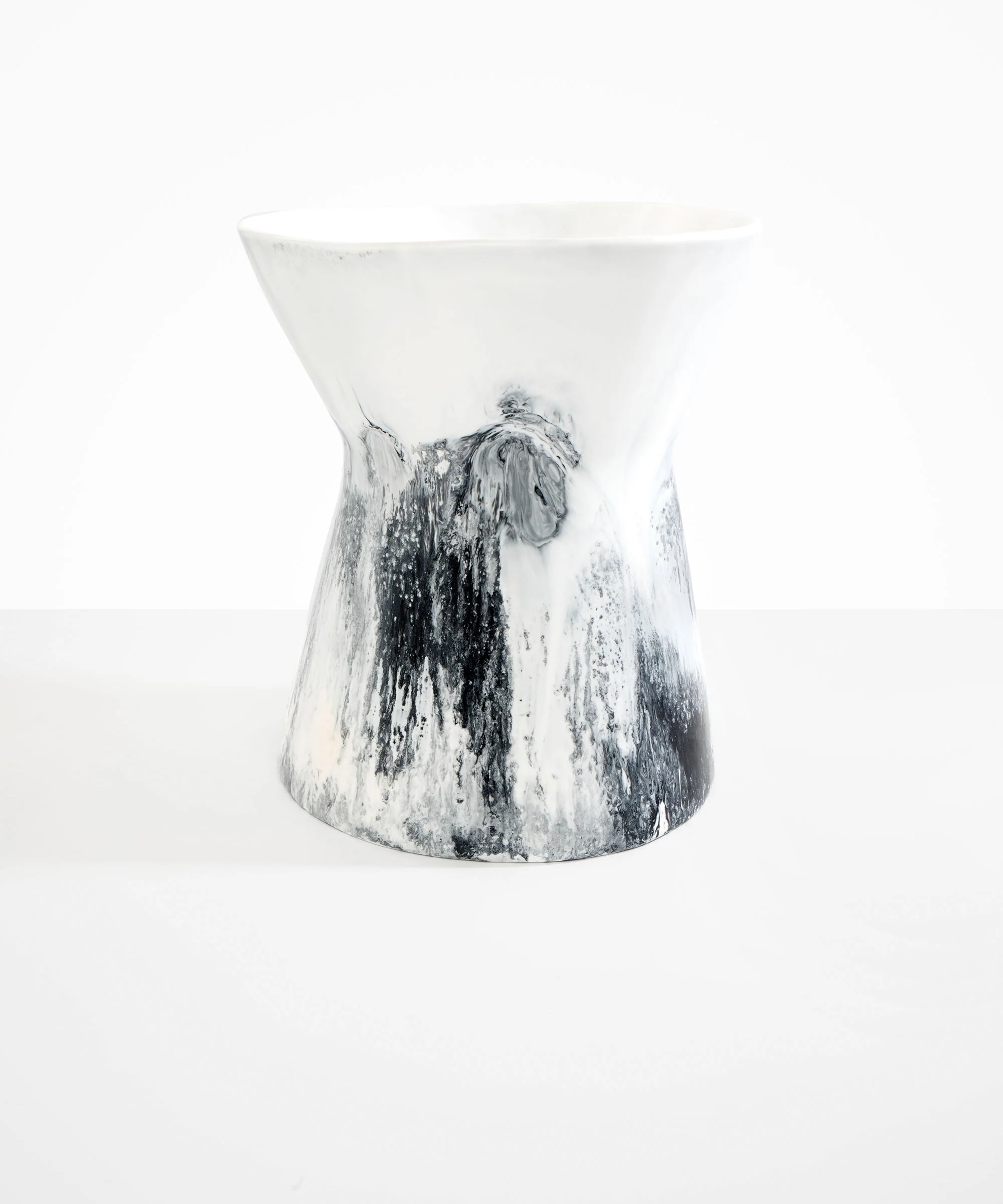 Extra Large Bow Vase - Image 10