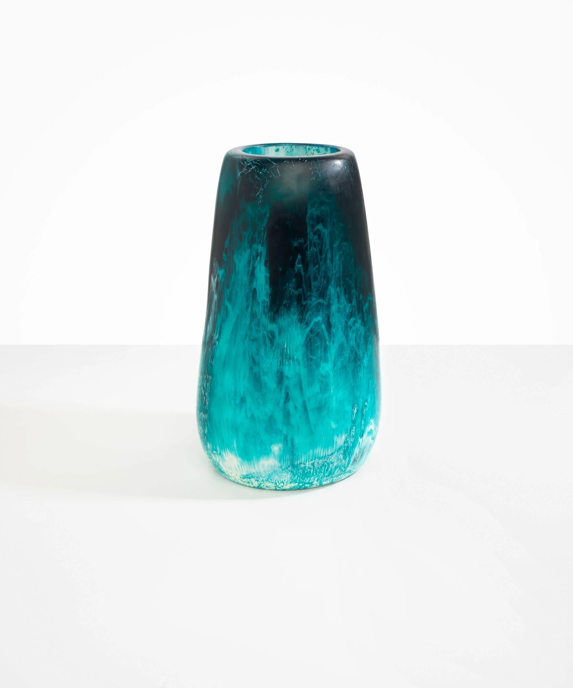 Grand Pebble Vase - Image 5