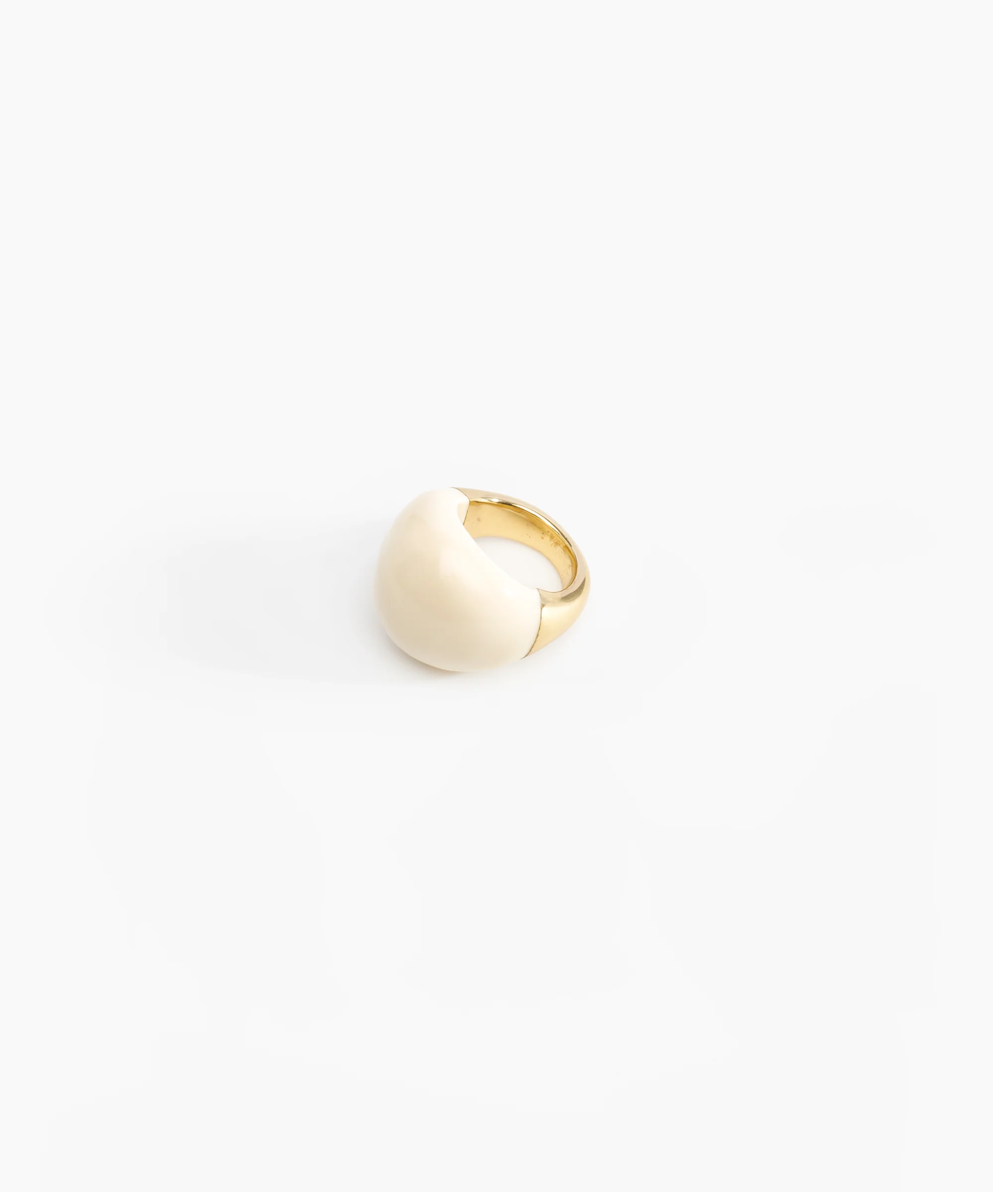 Large Horn Ring - Image 3