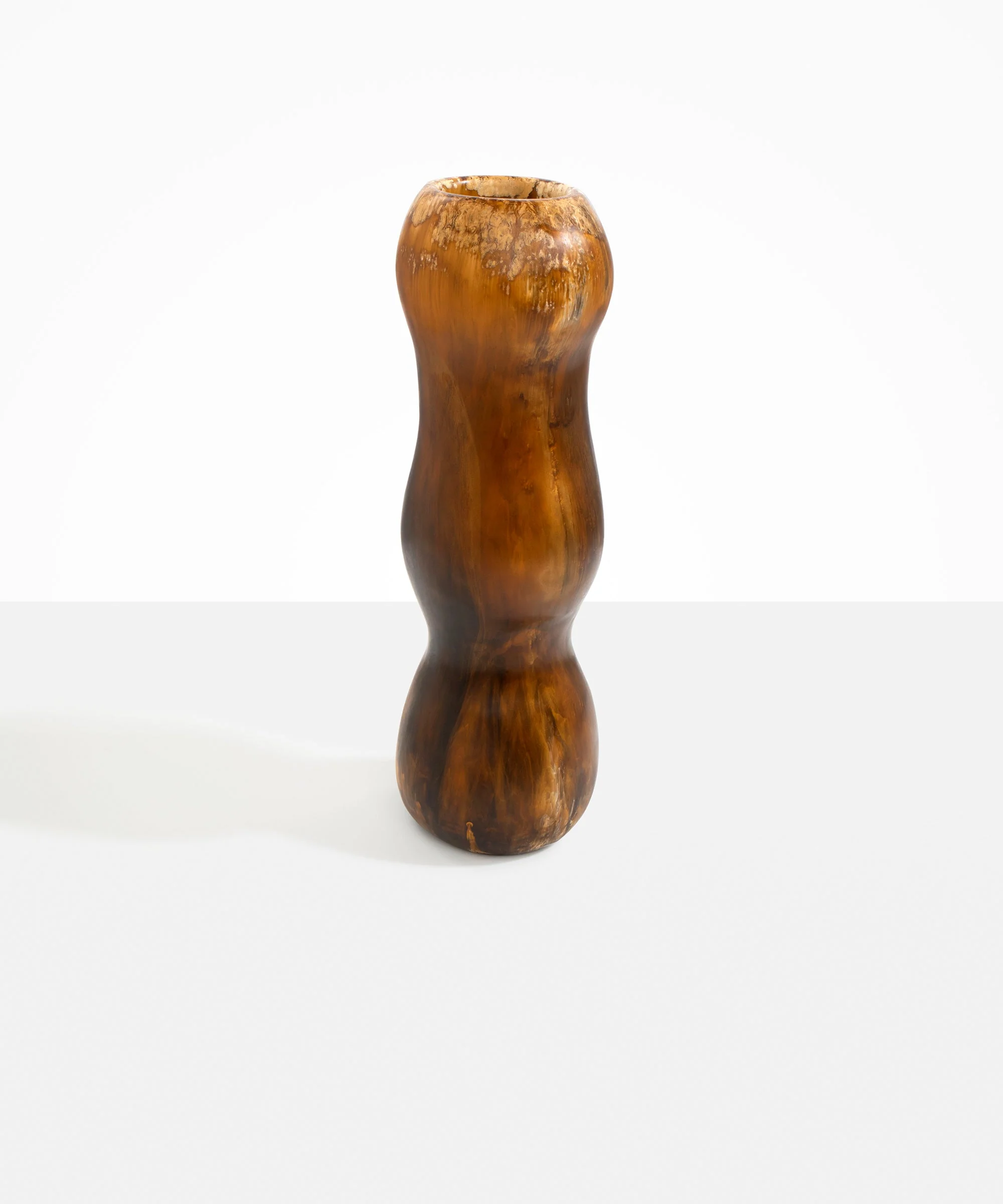 Large Mountain Vase - Image 2