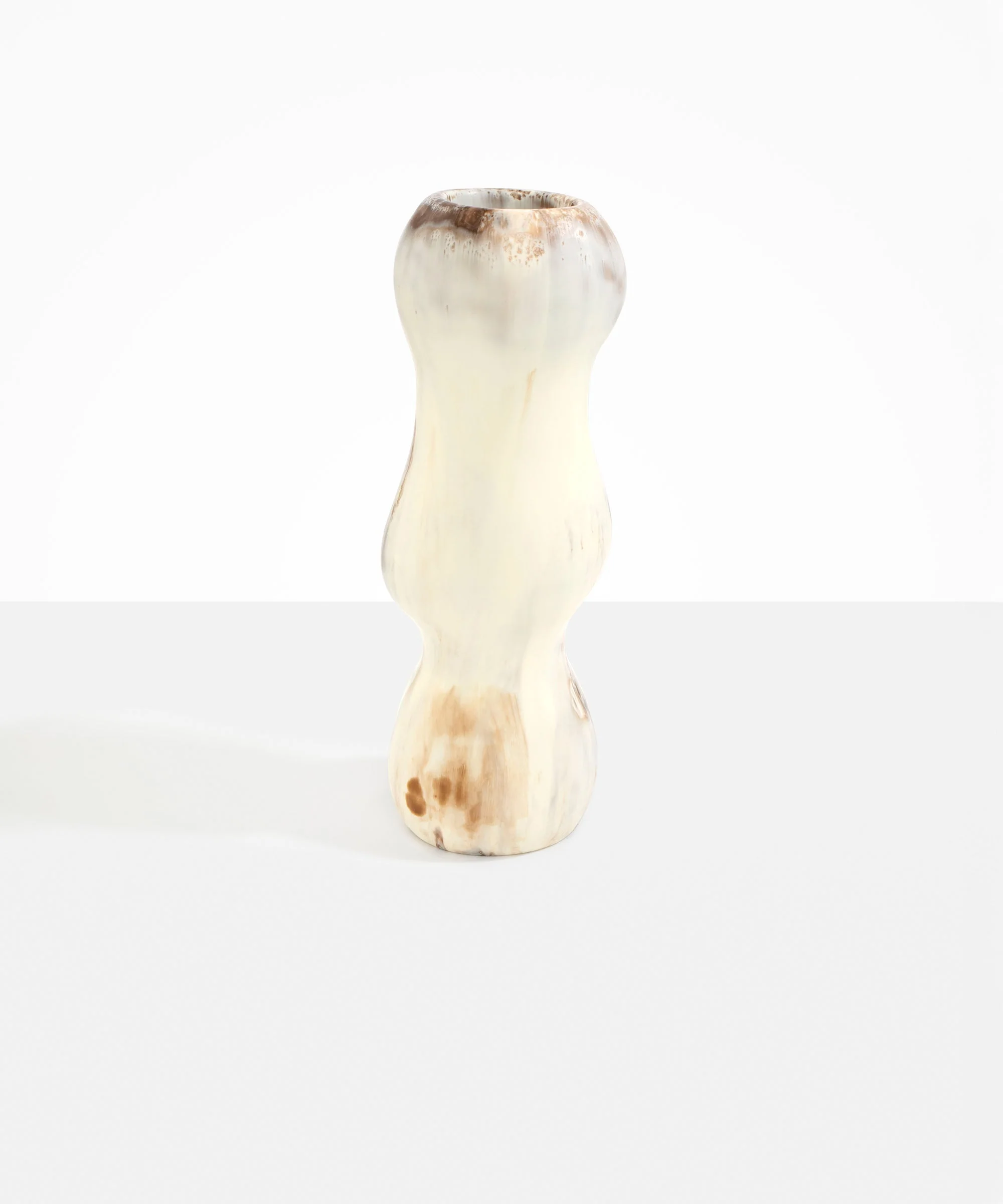 Large Mountain Vase - Image 4
