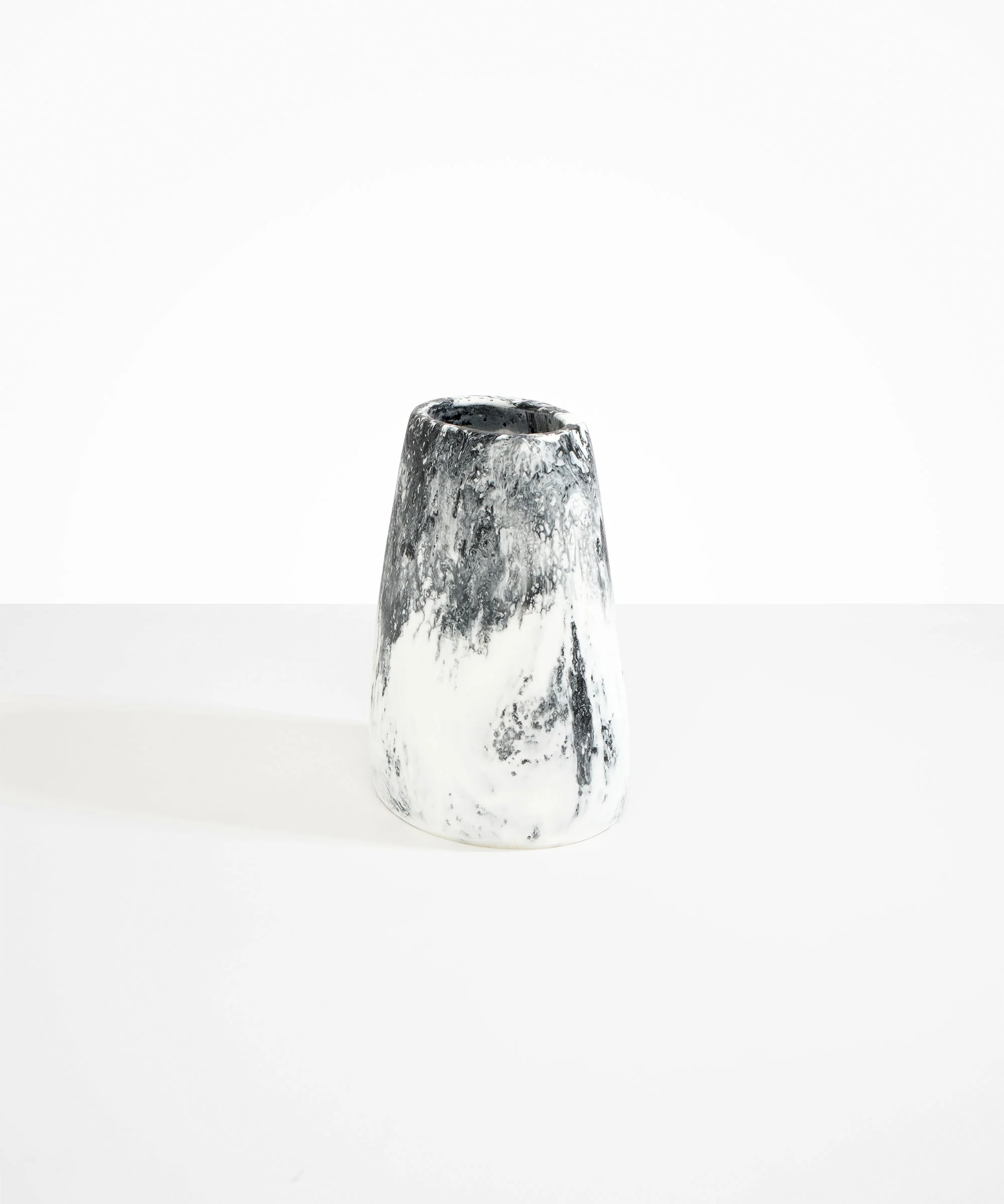 Large Pebble Vase - Image 32