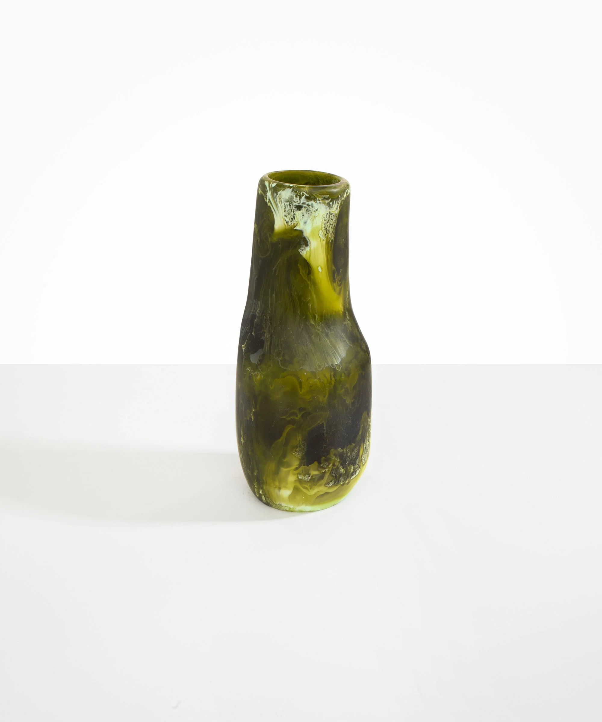 Medium Studio Vase - Image 4