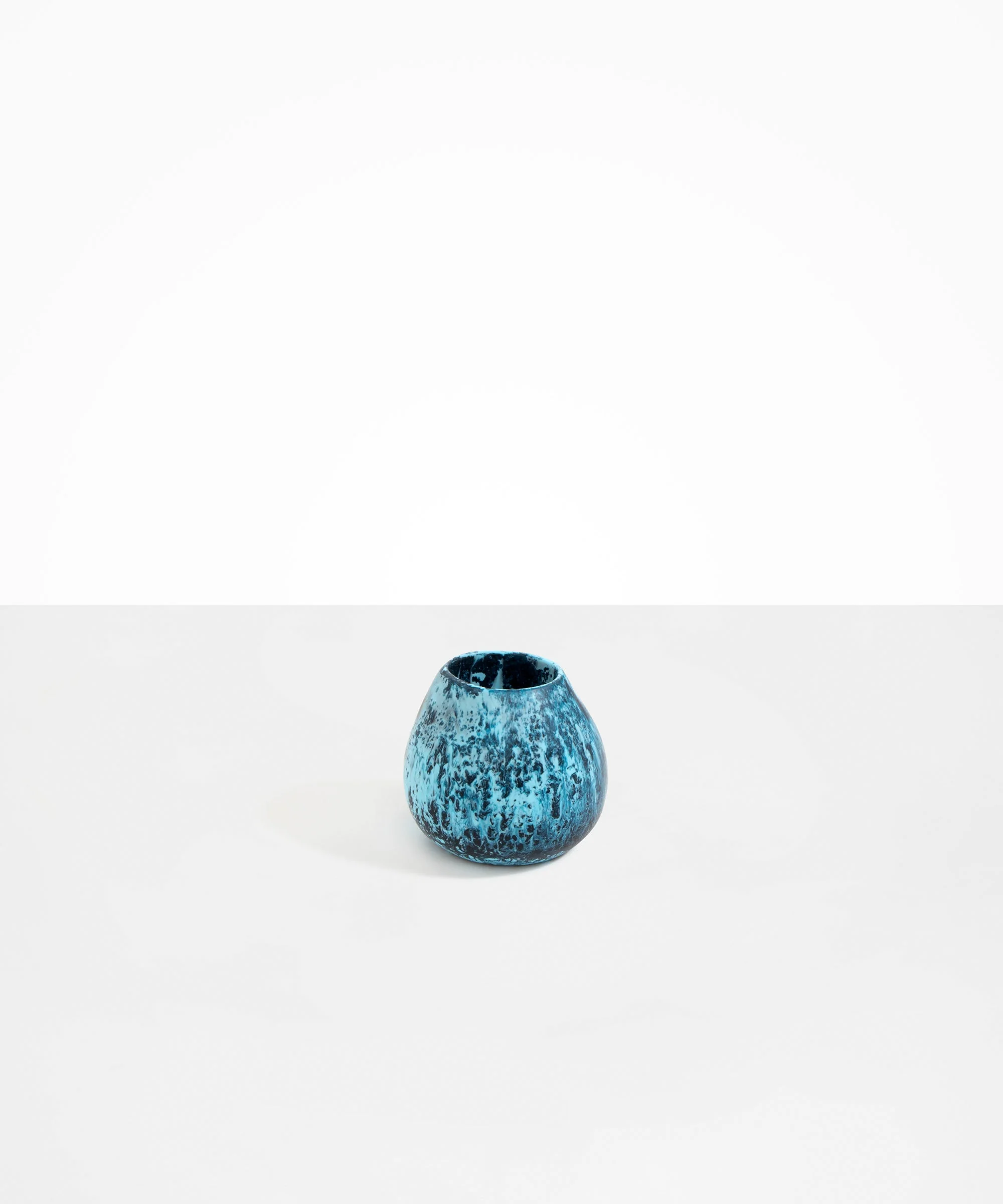Medium Volcanic Vase - Image 5