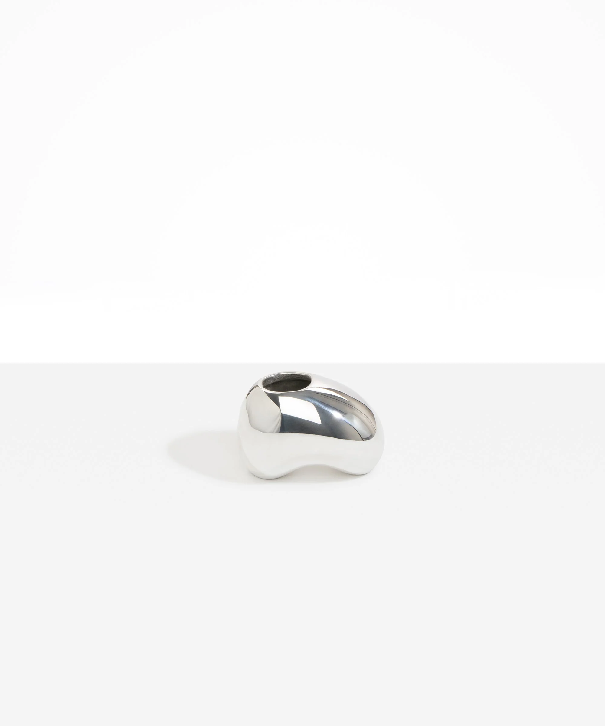 Metal Pirouette Vase - Image 3