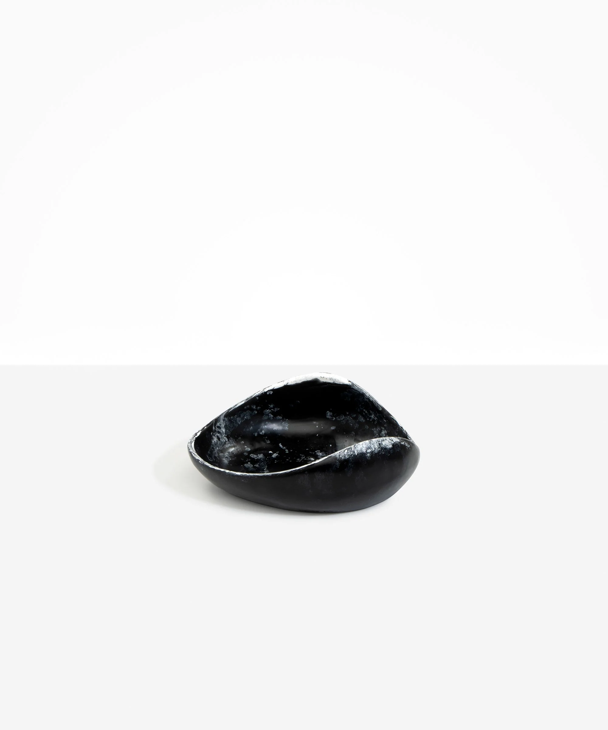 Small Leaf Bowl - Image 45