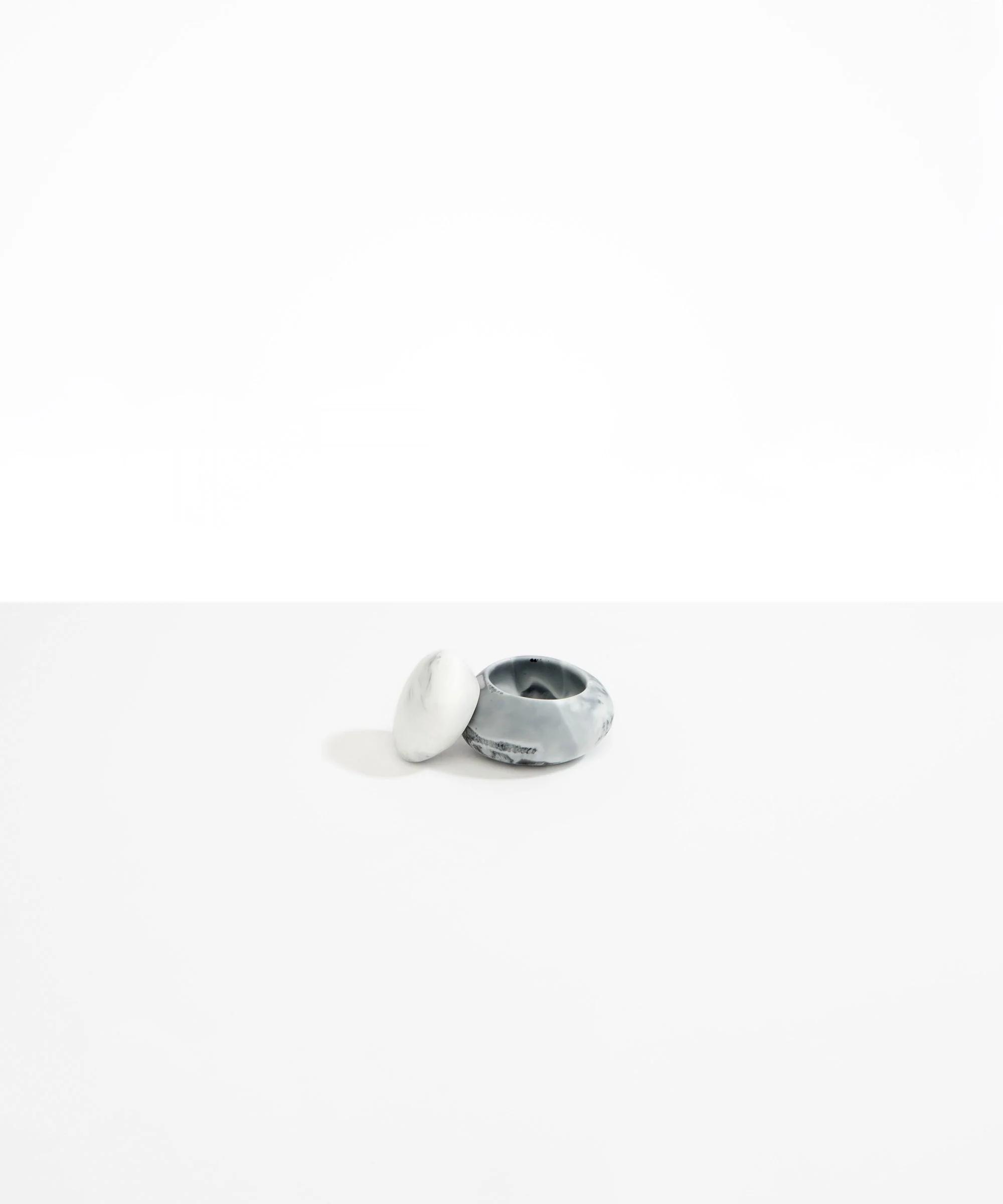 Small Pebble Jar - Image 20